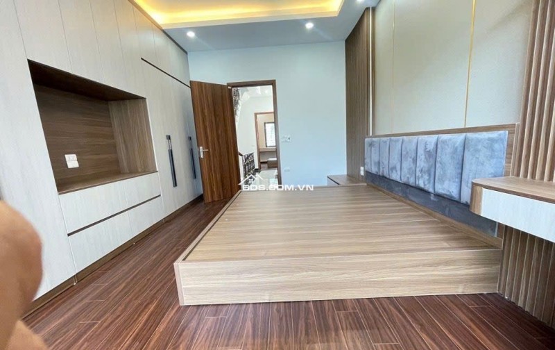 Nguồn Kín - Nhỉnh 7T- Hoàng Đạo Thành - Thanh Xuân - Dt 40m2 - 5 tầng - Sđcc