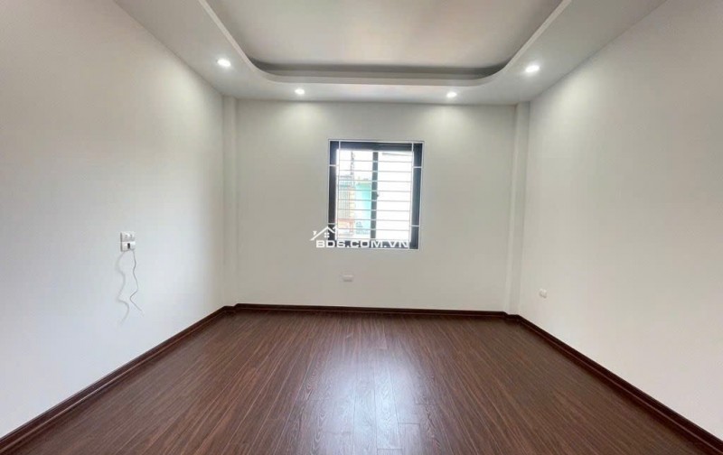 Nguồn Kín - Nhỉnh 7T- Hoàng Đạo Thành - Thanh Xuân - Dt 40m2 - 5 tầng - Sđcc