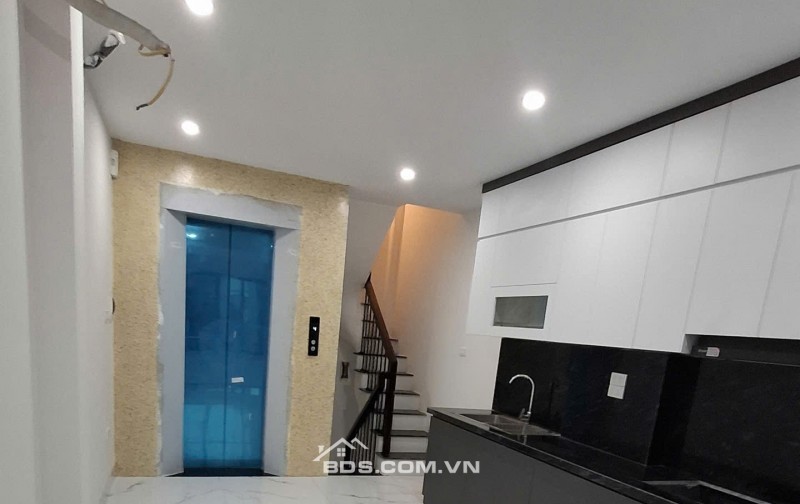 Chính chú đang muốn bán nhà Phố Phúc Lợi , 6 tầng giá sốc