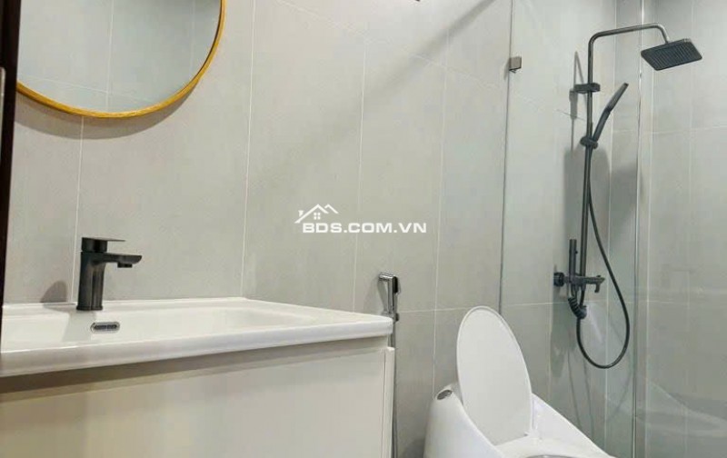 NHÀ PHỐ THACH BÀN Ô TÔ ĐỖ CỬA NGÀY ĐÊM  KINH DOANH VĂN PHÒNG  CÒN SÓT LẠI  GIÁ CHỈ NHỈNH 9 TY
