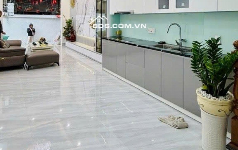 Xây Mới - Nhỉnh 8T-Thang Máy - Trịnh Đình Cửu-Dt 40m2-6 tầng- Sđcc không QH -Ngõ thông rất gần phố