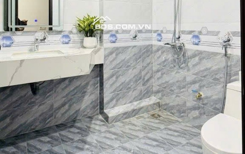 Xây Mới - Nhỉnh 8T-Thang Máy - Trịnh Đình Cửu-Dt 40m2-6 tầng- Sđcc không QH -Ngõ thông rất gần phố