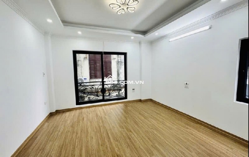 NHÀ PHỐ THACH BÀN Ô TÔ ĐỖ CỬA NGÀY ĐÊM  KINH DOANH VĂN PHÒNG  CÒN SÓT LẠI  GIÁ CHỈ NHỈNH 9 TY