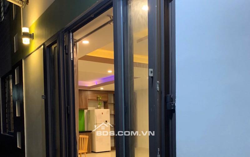 NHÀ MỚI ĐẸP KIỆT 3M MẸ NHU FULL CỬA SỔ CỰC THOÁNG - NGANG 5M. LH:0977414613.