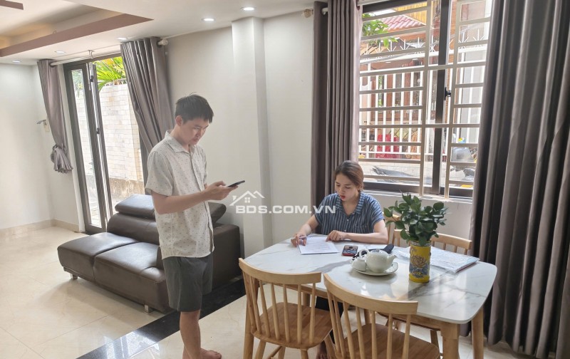 NHÀ MỚI ĐẸP KIỆT 3M MẸ NHU FULL CỬA SỔ CỰC THOÁNG - NGANG 5M. LH:0977414613.