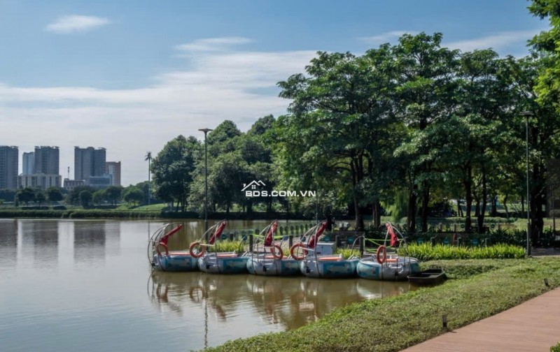 Bán nhà Phân Lô, Lô góc 3 mặt tiền, Ô tô tránh- Mặt phố Hưng Thịnh, Hoàng Mai 70m2, 4T, MT 7.5m2, Giá 23 tỷ
