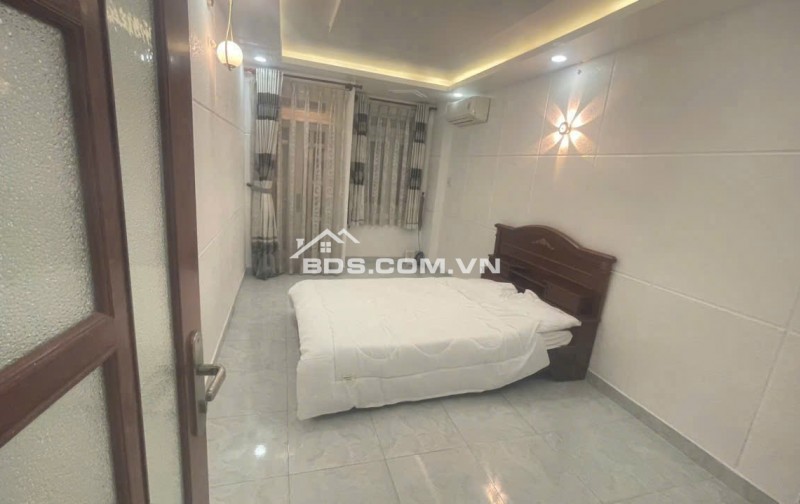 BÁN NHÀ 5 TẦNG NGAY BỆNH VIỆN HOÀN MỸ - (NGANG 3M2 X 12M) - 6TỶ6. LH:0931222249.