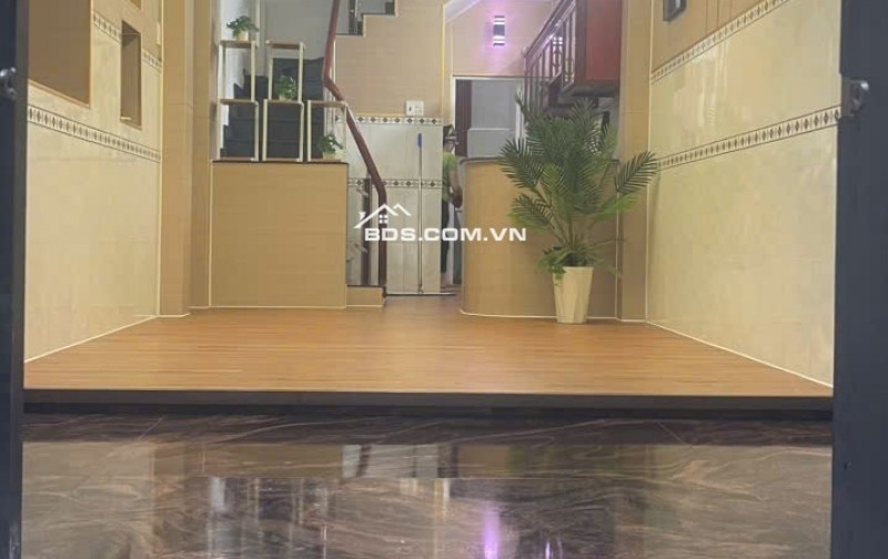 BÁN NHÀ 5 TẦNG NGAY BỆNH VIỆN HOÀN MỸ - (NGANG 3M2 X 12M) - 6TỶ6. LH:0931222249.