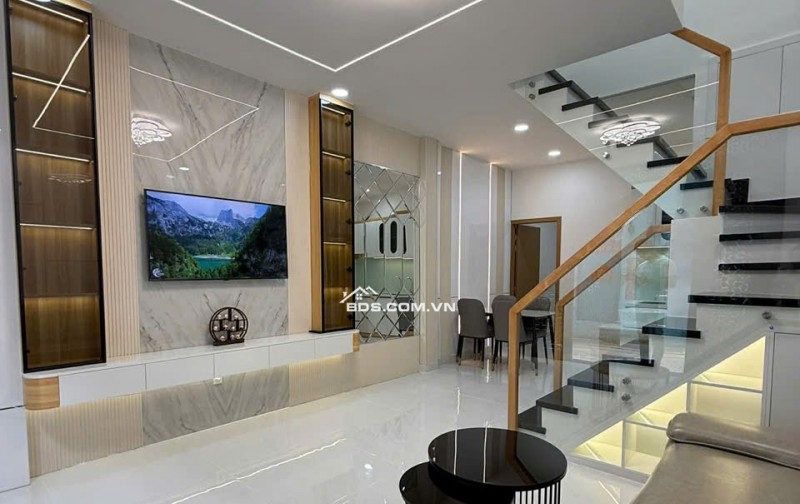 SIÊU PHẨM QUẬN TÂN PHÚ KẾ BÊN ĐẦM SEN, HXH CÁCH 1 CĂN RA MT – 40M2 NHỈNH 6TỶ LH:0965547748.