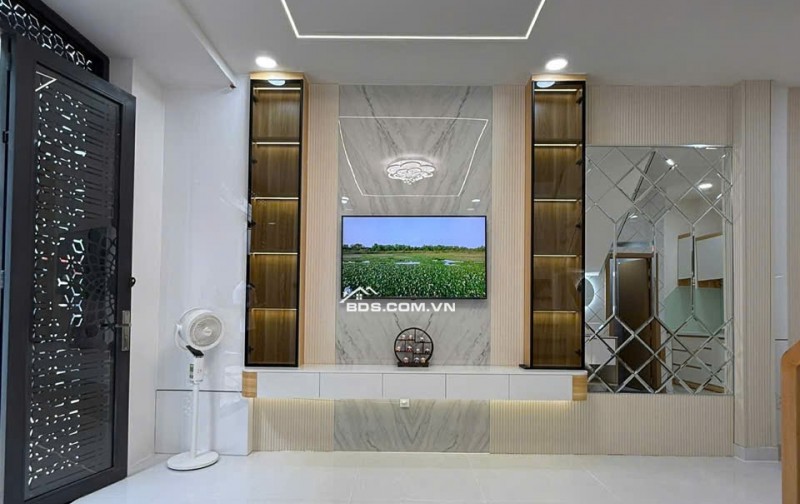 SIÊU PHẨM QUẬN TÂN PHÚ KẾ BÊN ĐẦM SEN, HXH CÁCH 1 CĂN RA MT – 40M2 NHỈNH 6TỶ LH:0965547748.