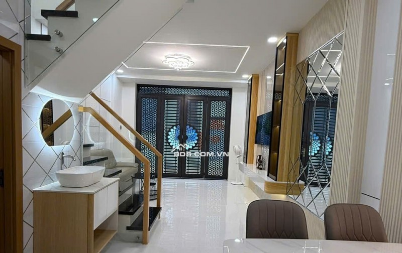 SIÊU PHẨM QUẬN TÂN PHÚ KẾ BÊN ĐẦM SEN, HXH CÁCH 1 CĂN RA MT – 40M2 NHỈNH 6TỶ LH:0965547748.