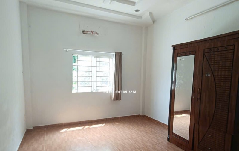 TÌM ĐÂU RA NHÀ 3 TẦNG ĐẸP - SÁT PHẠM VĂN ĐỒNG - CHỈ 8.6 TỶ