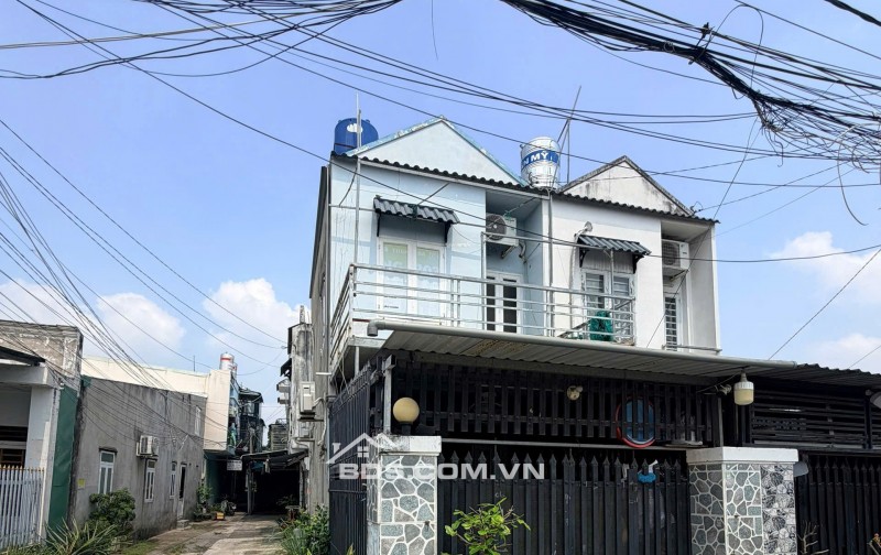 Cần bán nhà HXH - Chính chủ. Nhà 2MT, CCVB