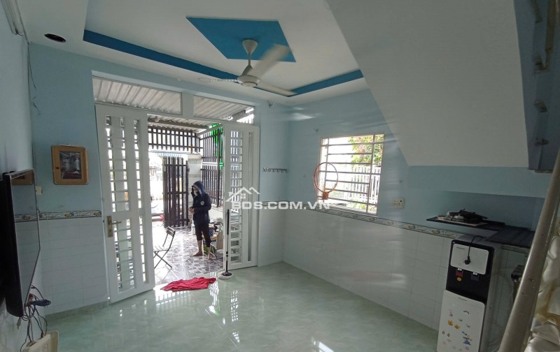 Cần bán nhà HXH - Chính chủ. Nhà 2MT, CCVB