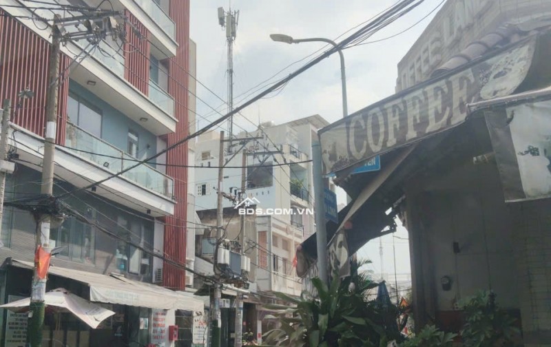 BÁN HOẶC CHO THUÊ NHÀ TẠI P10Q8 - 52M2 (4X13) - MT 12M. SỔ HỒNG RIÊNG. LH:0901111663.