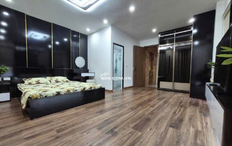Hàng Hiếm- Phân Lô- Lê Trọng Tấn - Hoàng Văn Thái - Nhỉnh 12T -DT 60m2 - 5 tầng - Mt 5m - SĐCC