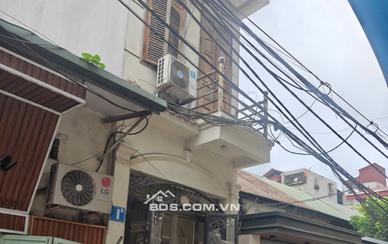 BÁN NHÀ TẠI 1B NGÕ 260 TÂN MAI, HOÀNG MAI, HÀ NỘI 27M2 SỔ ĐỎ CHỈ 7,65 TỶ. LH:0912183237.