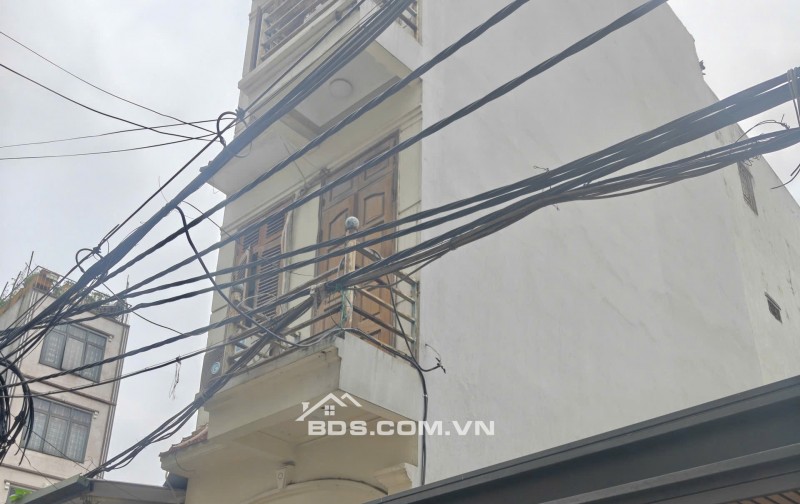 BÁN NHÀ TẠI 1B NGÕ 260 TÂN MAI, HOÀNG MAI, HÀ NỘI 27M2 SỔ ĐỎ CHỈ 7,65 TỶ. LH:0912183237.