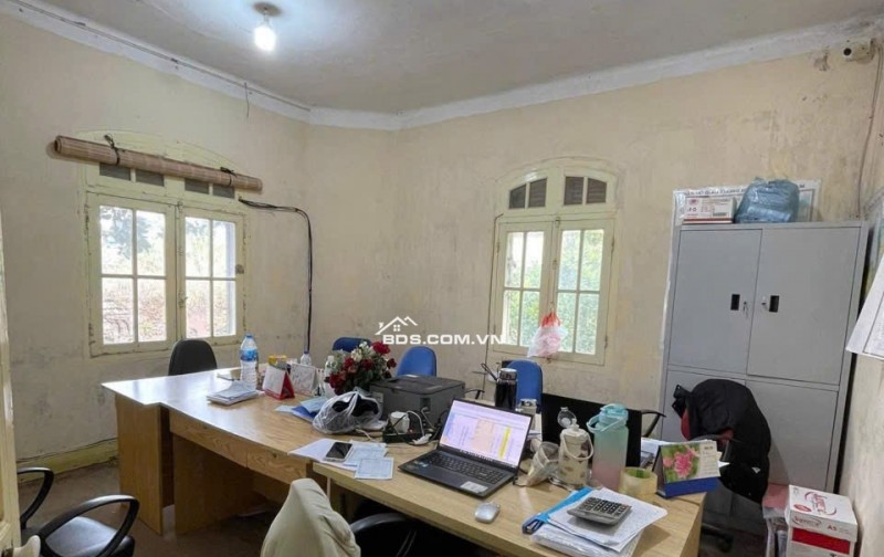 BIỆT THỰ PHÁP CỔ TTTP ĐÀ LẠT 1800M2 PHÁP LÝ RÕ RÀNG 75 TỶ. LH:0909267003.