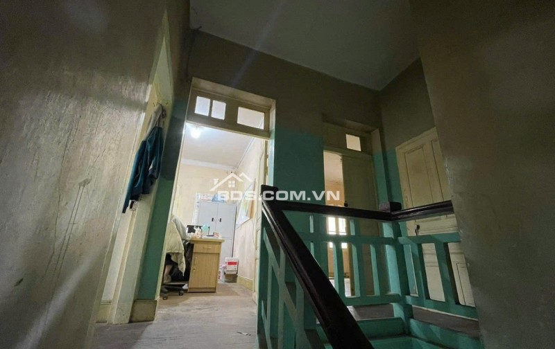 BIỆT THỰ PHÁP CỔ TTTP ĐÀ LẠT 1800M2 PHÁP LÝ RÕ RÀNG 75 TỶ. LH:0909267003.