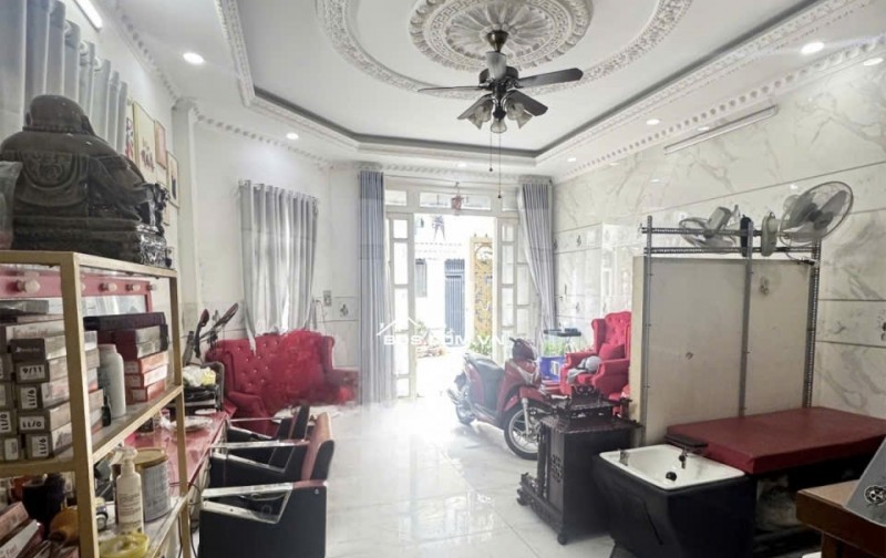 BÁN NHÀ TẠI BÌNH HƯNG HOÀ A. DT 87M2 SHR CHỈ 8.3 TỶ. LH: 0902950730 KHANH.