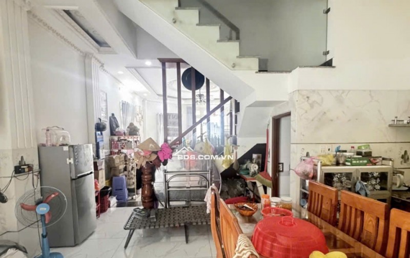 BÁN NHÀ TẠI BÌNH HƯNG HOÀ A. DT 87M2 SHR CHỈ 8.3 TỶ. LH: 0902950730 KHANH.