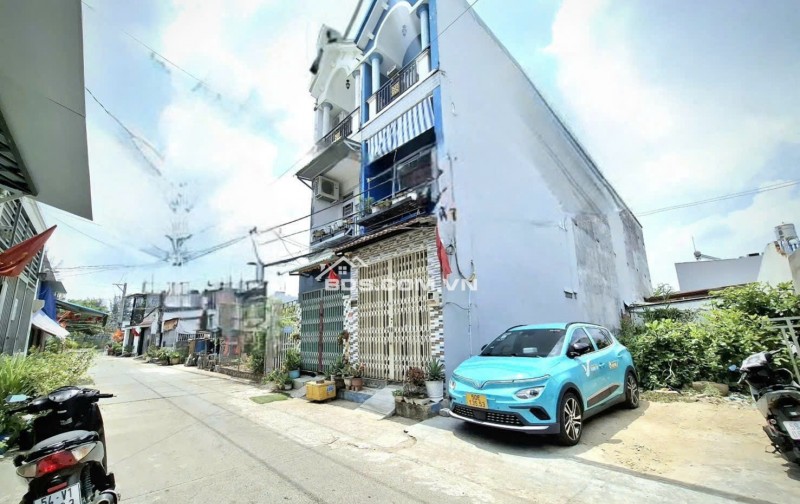 3 tỷ 950 CÓ NGAY LÔ ĐẤT HẺM XE HƠI 8m 5.5x15