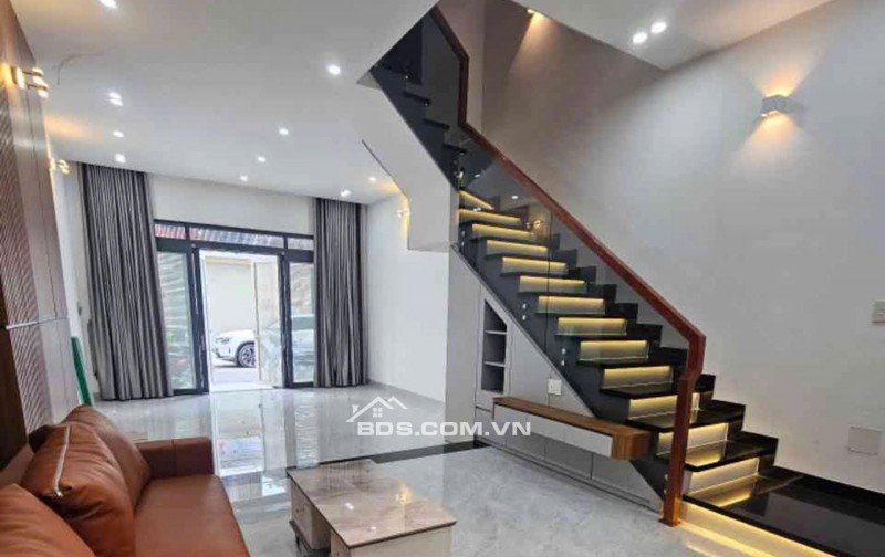 CHỈ HƠN 8 TỶ TẶNG TOÀN BỘ NỘI THẤT - HẺM 10M - 4 TẦNG - 4PN - HÀ HUY GIÁP
