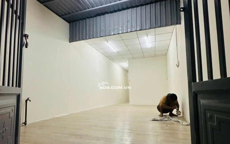 BÁN NHÀ GẦN SÂN BANH THẠNH XUÂN 25 Q12, DT 70M2 SHC CHỈ 1.040 TỶ. LH:NAM.0963677706.