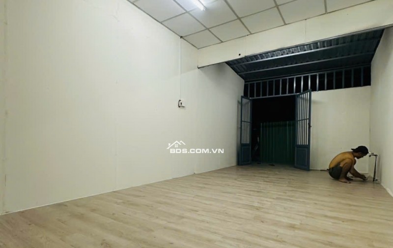 BÁN NHÀ GẦN SÂN BANH THẠNH XUÂN 25 Q12, DT 70M2 SHC CHỈ 1.040 TỶ. LH:NAM.0963677706.