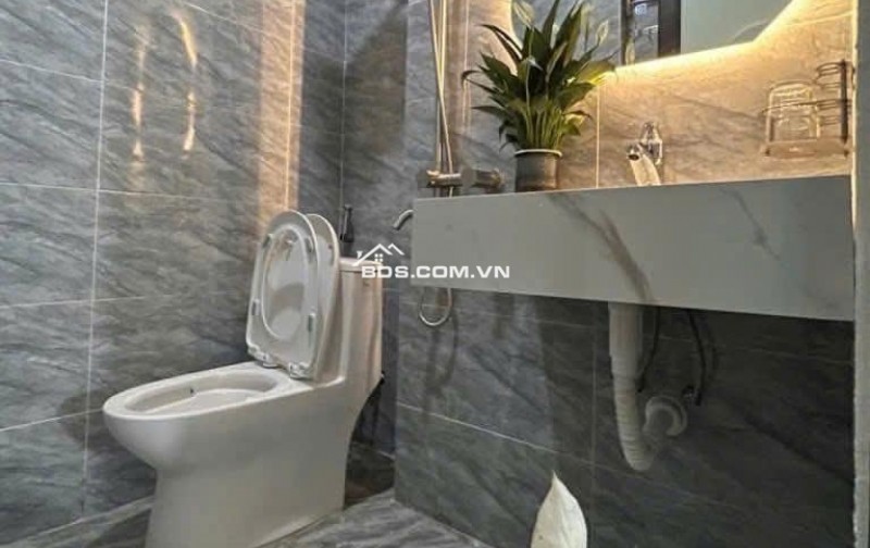 RẺ NHẤT THÁI THỊNH – NGÕ RỘNG 2M – NHÀ MỚI TINH Ở LUÔN – XEM LÀ CHỐT