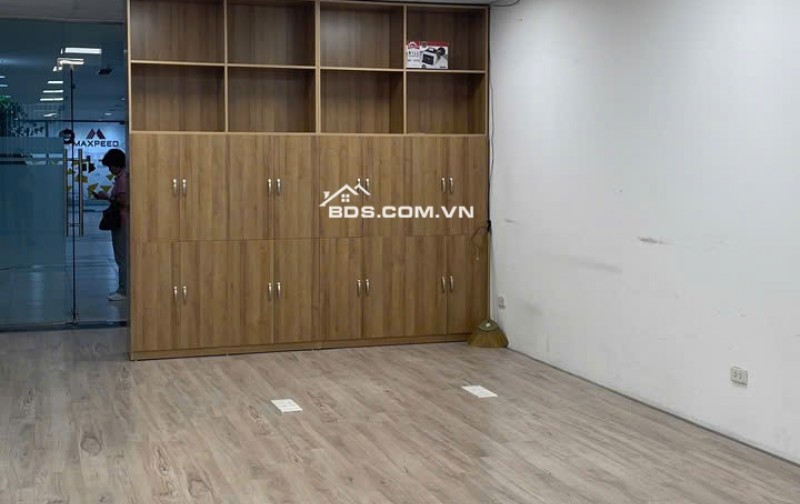 VĂN PHÒNG 110M2 TÒA N01T2 NGOẠI GIAO ĐOÀN, CHIA SẴN PHÒNG VÀO LÀM VIỆC ĐƯỢC NGAY