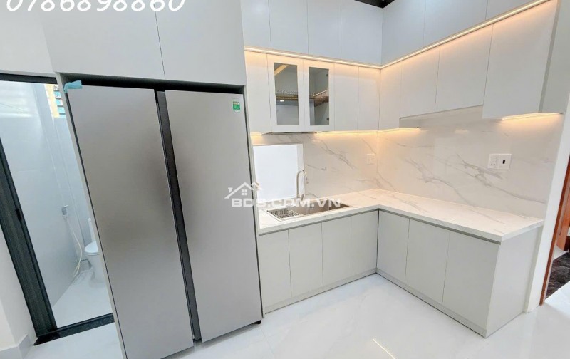  NHÀ GÓC 2 MẶT TIỀN – VỊ TRÍ CỰC ĐẸP NGAY TRUNG TÂM QUẬN 7 