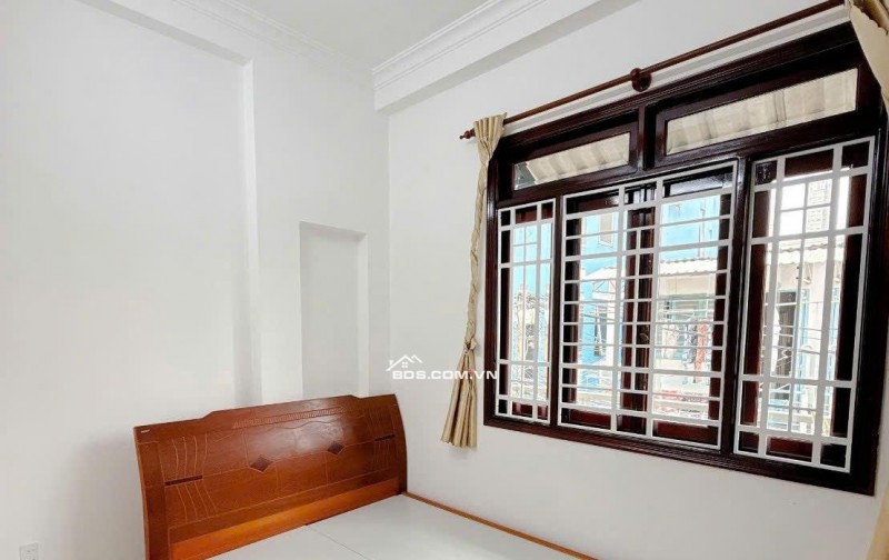  NHÀ GÓC 2 MẶT TIỀN – VỊ TRÍ CỰC ĐẸP NGAY TRUNG TÂM QUẬN 7 
