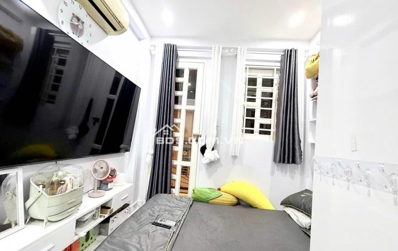 Gần 4 tỷ.Nhà hẻm rộng, Hướng Đông Nam, 4 tầng, SD 48m2, Xô viết Nghệ Tĩnh, BT