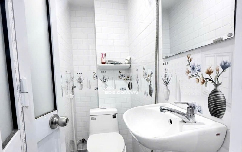 Gần 4 tỷ.Nhà hẻm rộng, Hướng Đông Nam, 4 tầng, SD 48m2, Xô viết Nghệ Tĩnh, BT
