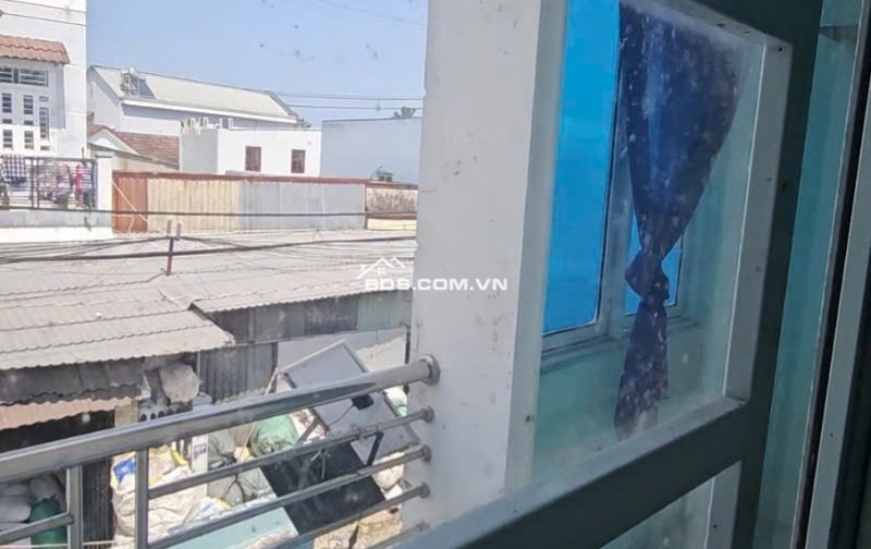NHÀ ĐẸP- GIÁ TỐT- CHÍNH CHỦ BÁN NHÀ T2 Tầng Full thổ cư, Cách QL 1 là 100m, Phường Ba Láng