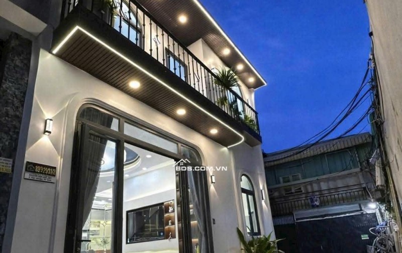  NHÀ MỚI ĐẸP – GÓC 2 MẶT THOÁNG – FULL NỘI THẤT CAO CẤP  HẺM 749 HUỲNH TẤN PHÁT, Q7