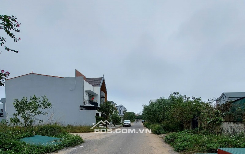 CHÍNH CHỦ BÁN ĐẤT KHU TÂY HỮU NGHỊ ĐỒNG HỚI, QUẢNG BÌNH 133M2 (3.2TỶ) LH:0359415368.