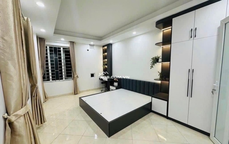 LÔ GÓC GỐC ĐỀ 30m2 – 5 TẦNG – 2 MẶT THOÁNG – 15M RA Ô TÔ – FULL NỘI THẤT – NHỈNH 8 TỶ