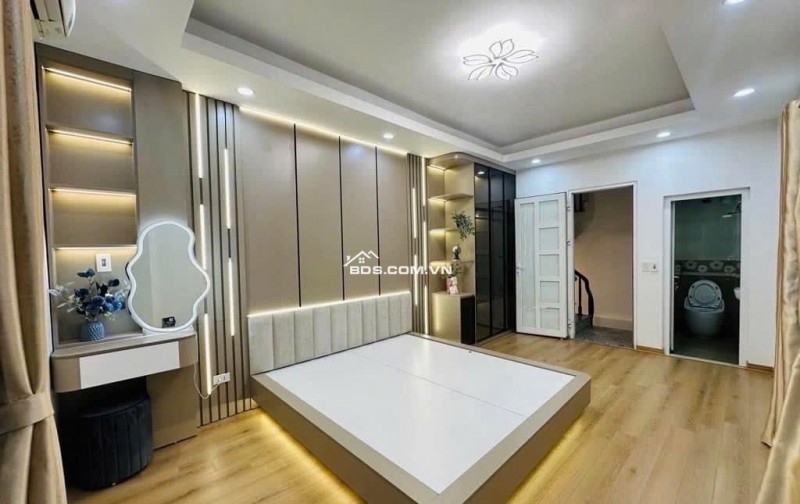 LÔ GÓC GỐC ĐỀ 30m2 – 5 TẦNG – 2 MẶT THOÁNG – 15M RA Ô TÔ – FULL NỘI THẤT – NHỈNH 8 TỶ