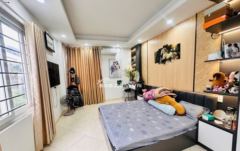 LÔ GÓC GỐC ĐỀ 30m2 – 5 TẦNG – 2 MẶT THOÁNG – 15M RA Ô TÔ – FULL NỘI THẤT – NHỈNH 8 TỶ