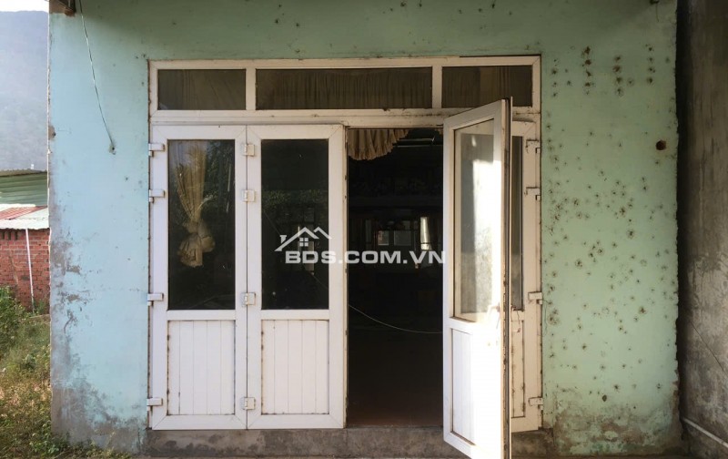 BÁN NHÀ CẤP 4 TẠI HUYỆN CÔN ĐẢO, DT 360.9 M2 - SHR - CHỈ 50TR/M2. LH:0908393271.