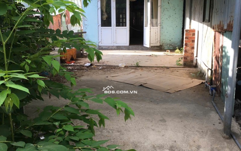 BÁN NHÀ CẤP 4 TẠI HUYỆN CÔN ĐẢO, DT 360.9 M2 - SHR - CHỈ 50TR/M2. LH:0908393271.
