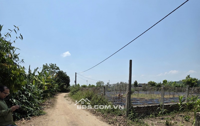 Bán gấp mảnh đất siêu đẹp, đầu tư là thắng tại Kon Tum.