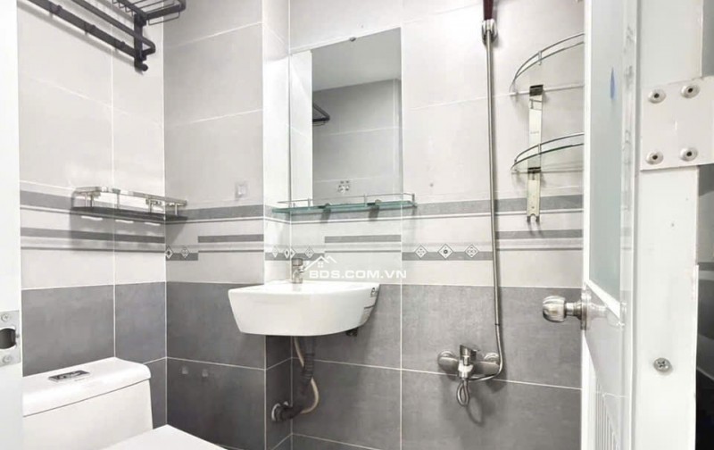 CHỐT GẤP: NHÀ ĐẸP GÒ VẤP - HẺM XE HƠI - 3.55 TỶ ( Đã giảm 130 triệu)