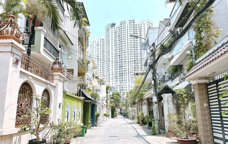 Nhà Kiều Đàm Q7 5x18m, 4 tầng, xe hơi ngủ nhà, chỉ 12.8 tỷ