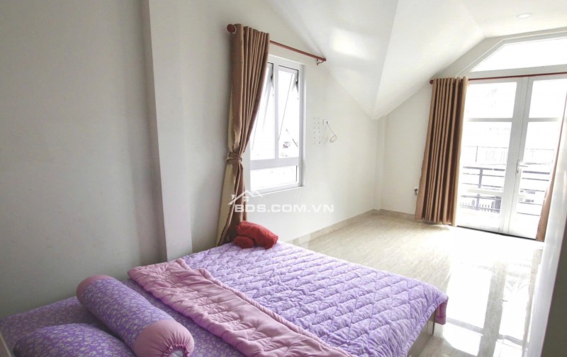CHO THUÊ VILLA FULL NỘI THẤT CƠ BẢN ĐỒI THÔNG TIN PHƯỜNG 8