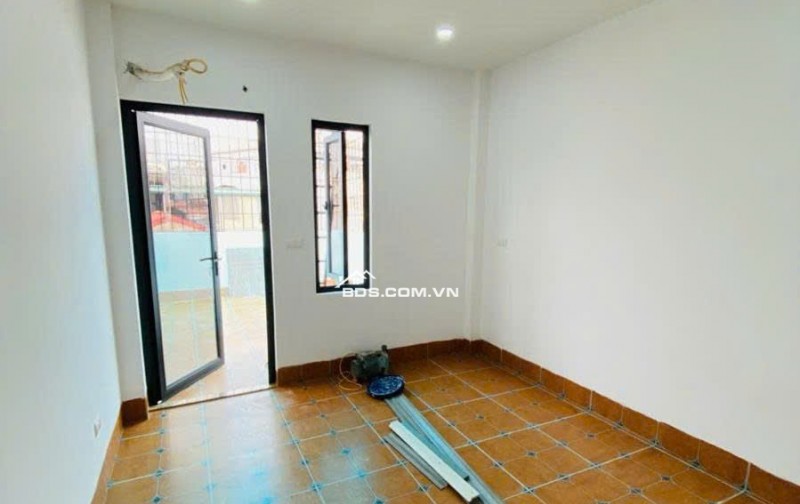 BÁN NHÀ PHỐ QUAN NHÂN - DT 37 M2 (6 TẦNG THANG MÁY) - SẴN SỔ ĐỎ, CHỈ 12.9 TỶ. LH:0983215192