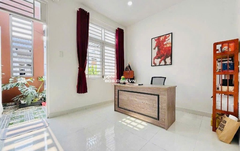 BÁN NHÀ QL 13 GẦN VẠN PHÚC CITY - DT 52M2 (4 TẦNG) - SẴN SỔ HỒNG - 7.5 TỶ TL. LH:0987202882.